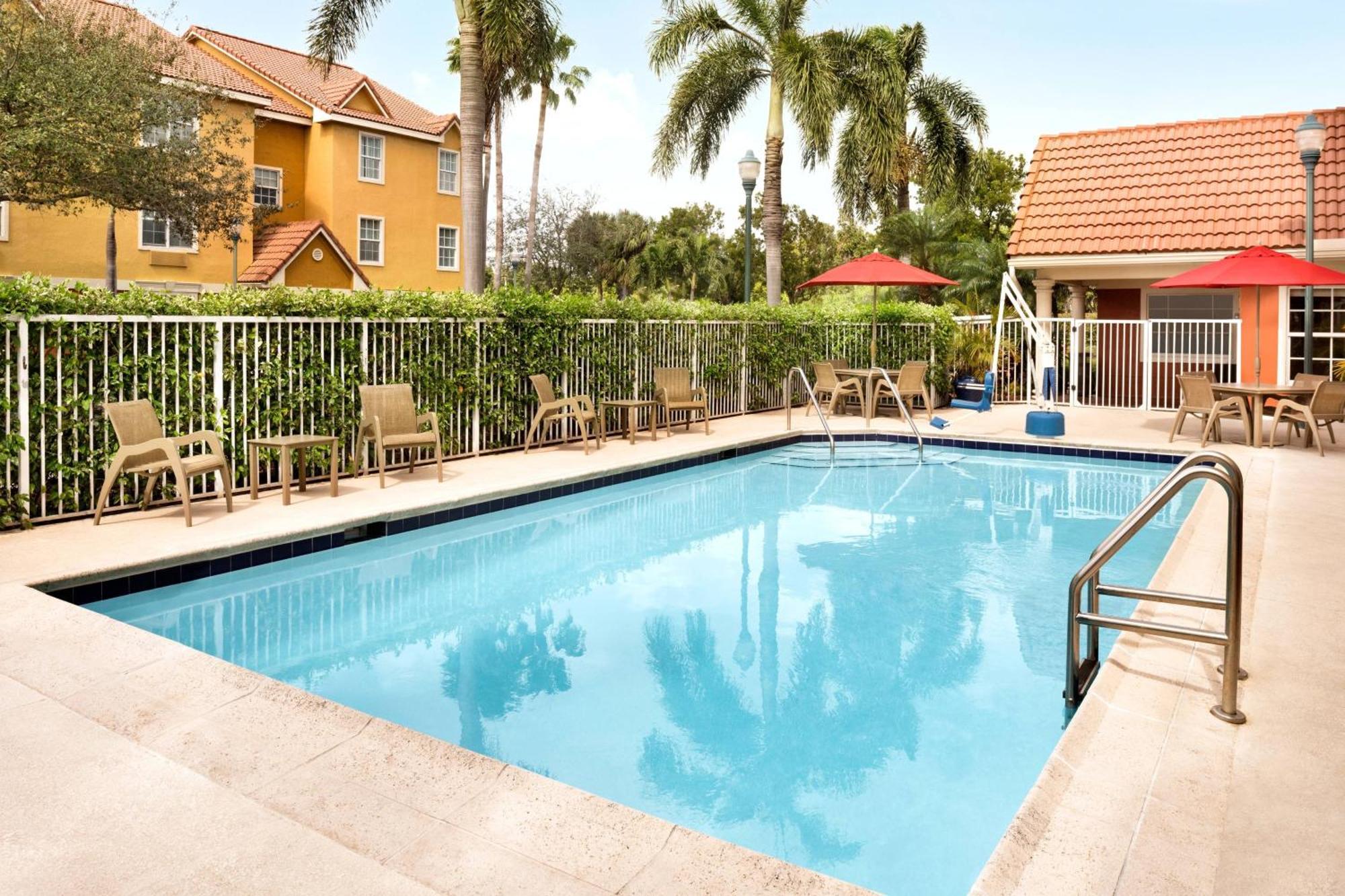 Towneplace Suites Fort Lauderdale West Екстериор снимка